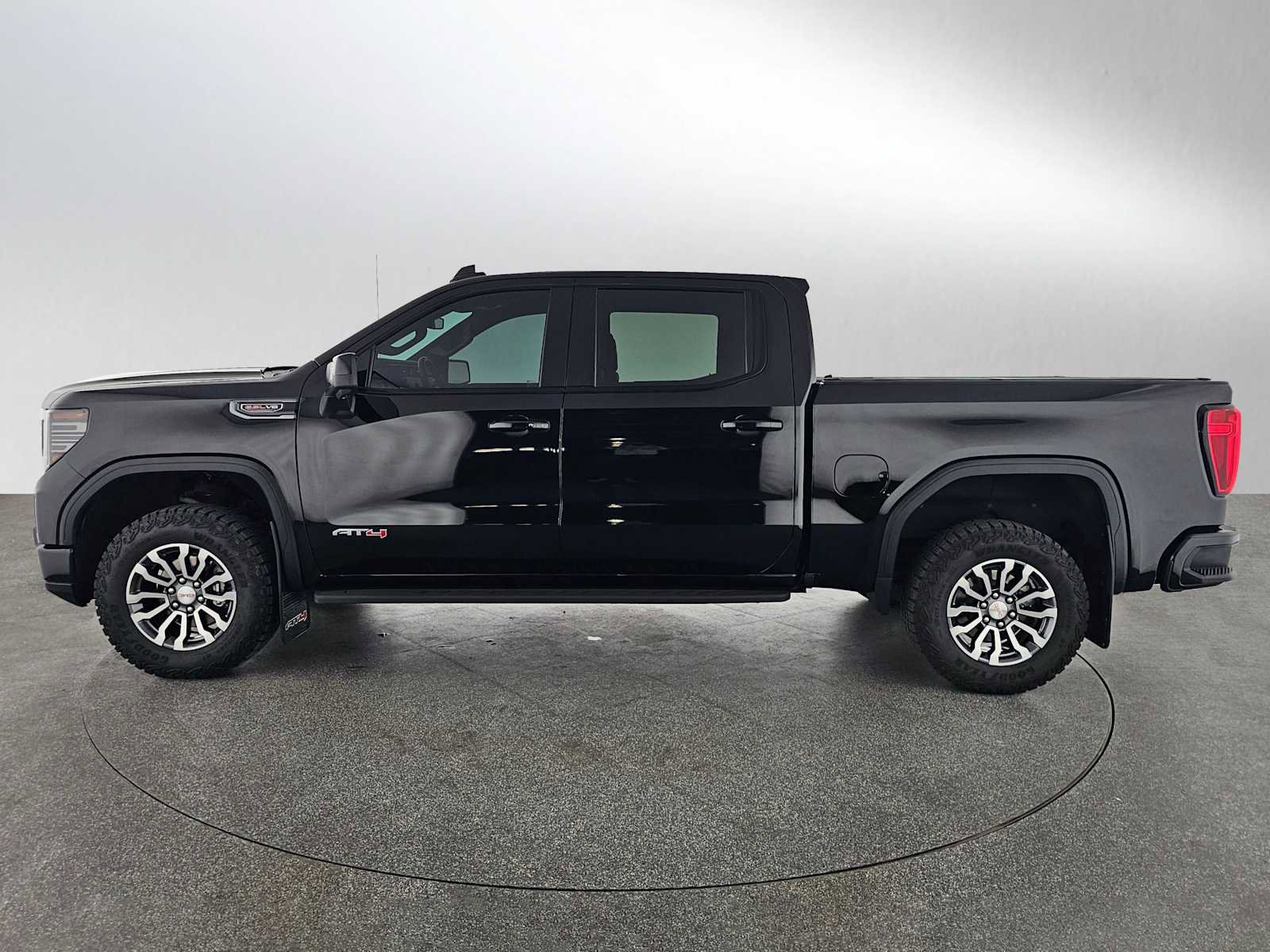 Used 2023 GMC Sierra 1500 AT4 AWD/4WD image 6