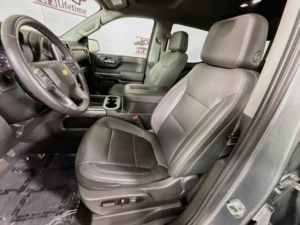 Used 2021 Chevrolet Silverado 1500 LTZ w/ LTZ Convenience Package II AWD/4WD image 26