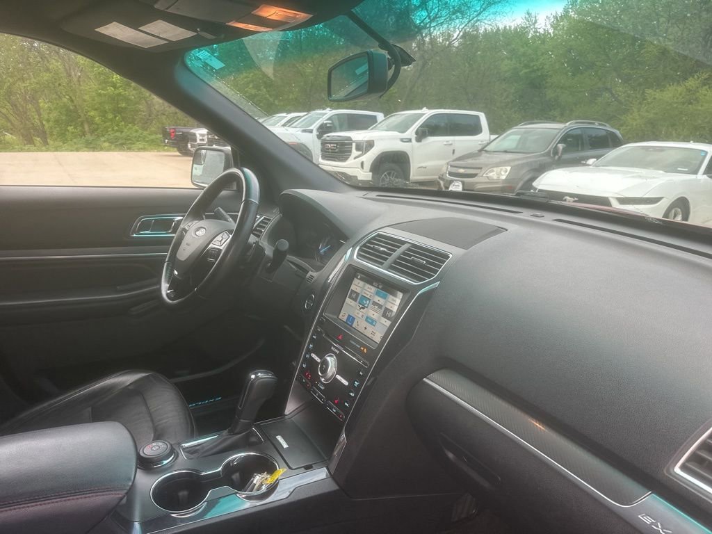 Used 2017 Ford Explorer Sport AWD/4WD image 15