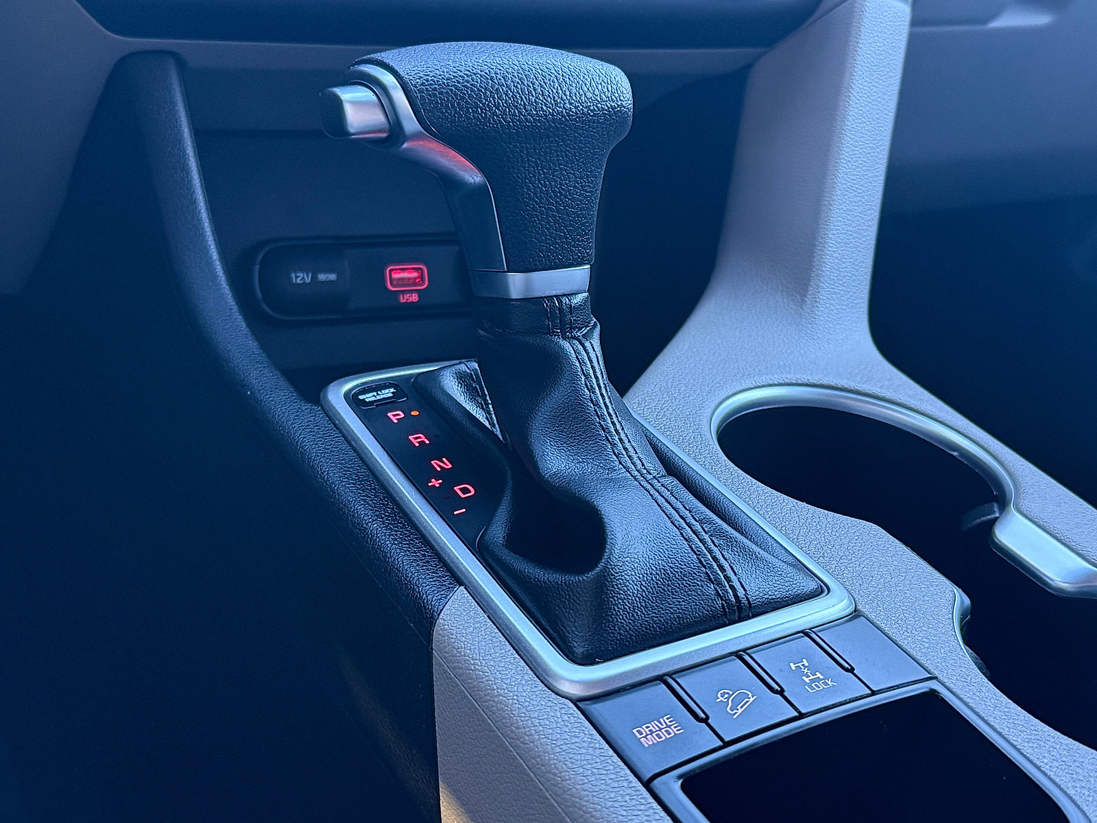 Used 2022 Kia Sportage LX image 22