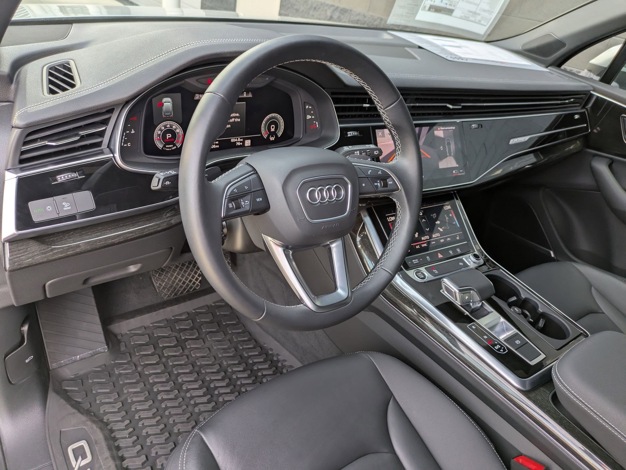 Certified 2025 Audi Q7 2.0T Premium w/ Convenience Plus Package AWD/4WD image 12