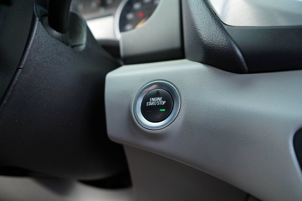 Used 2024 GMC Terrain SLT FWD image 26