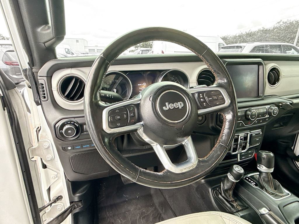Used 2021 Jeep Wrangler Unlimited Sahara image 12