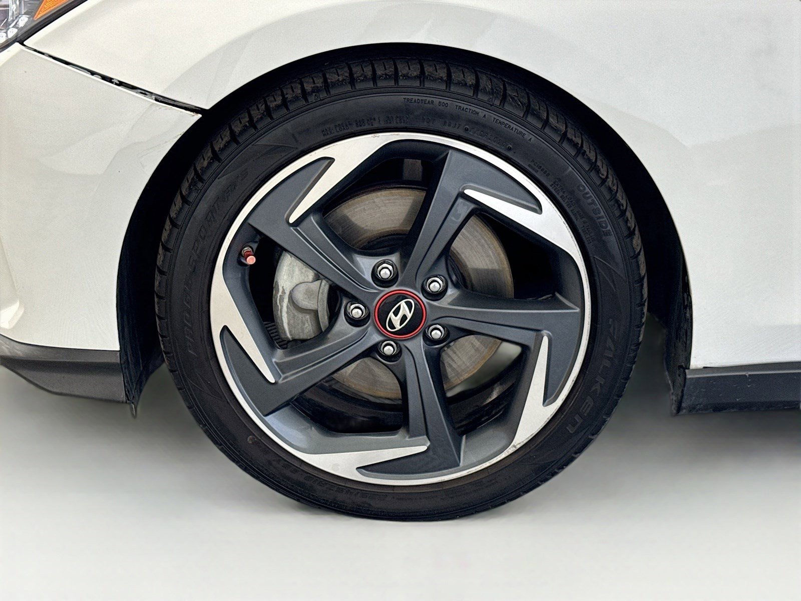 Used 2019 Hyundai Veloster Turbo image 21