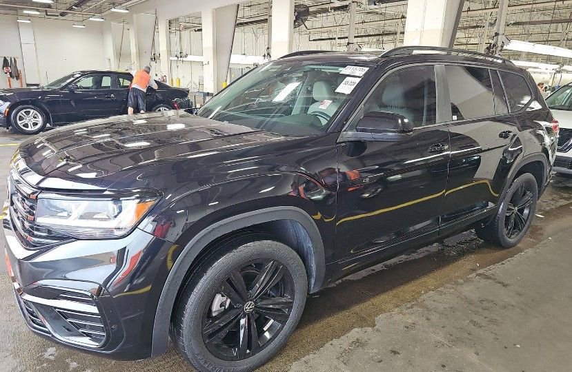 Used 2022 Volkswagen Atlas SEL R-Line image 1