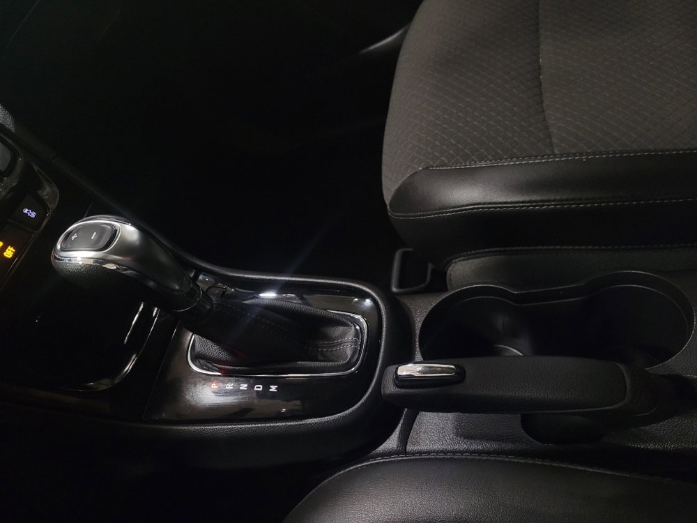 Used 2020 Buick Encore Preferred image 26