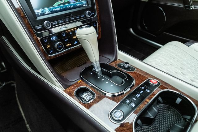 Used 2017 Bentley Flying Spur W12 AWD/4WD image 26