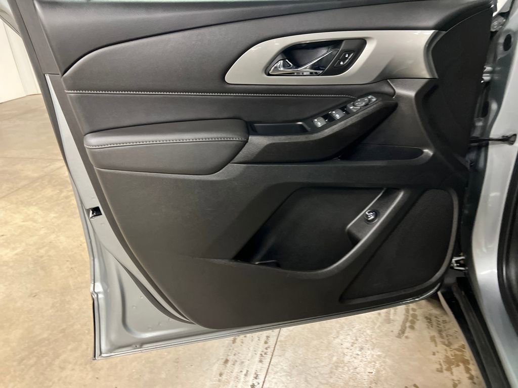 Certified 2023 Chevrolet Traverse LT image 16