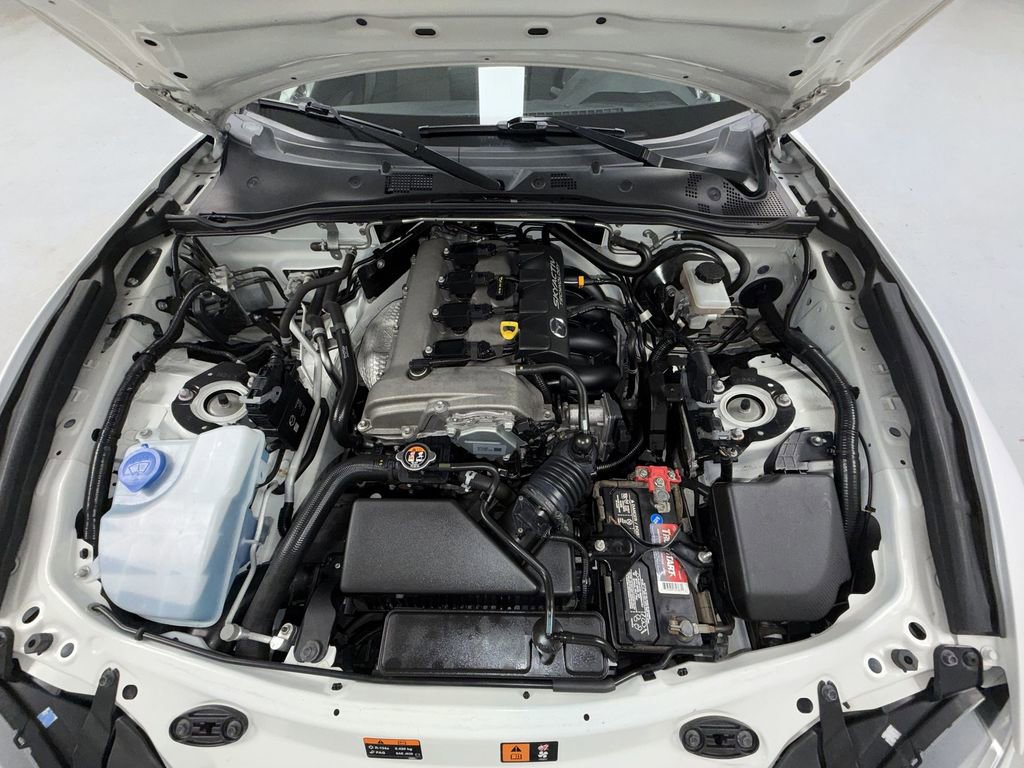 Used 2016 MAZDA MX-5 Miata Club RWD image 20