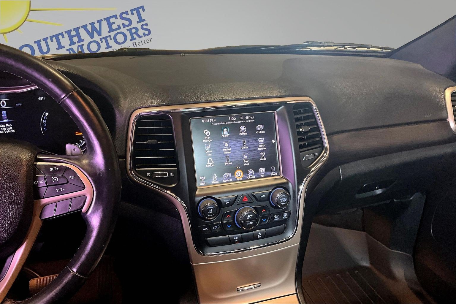 Used 2014 Jeep Grand Cherokee Altitude AWD/4WD image 9