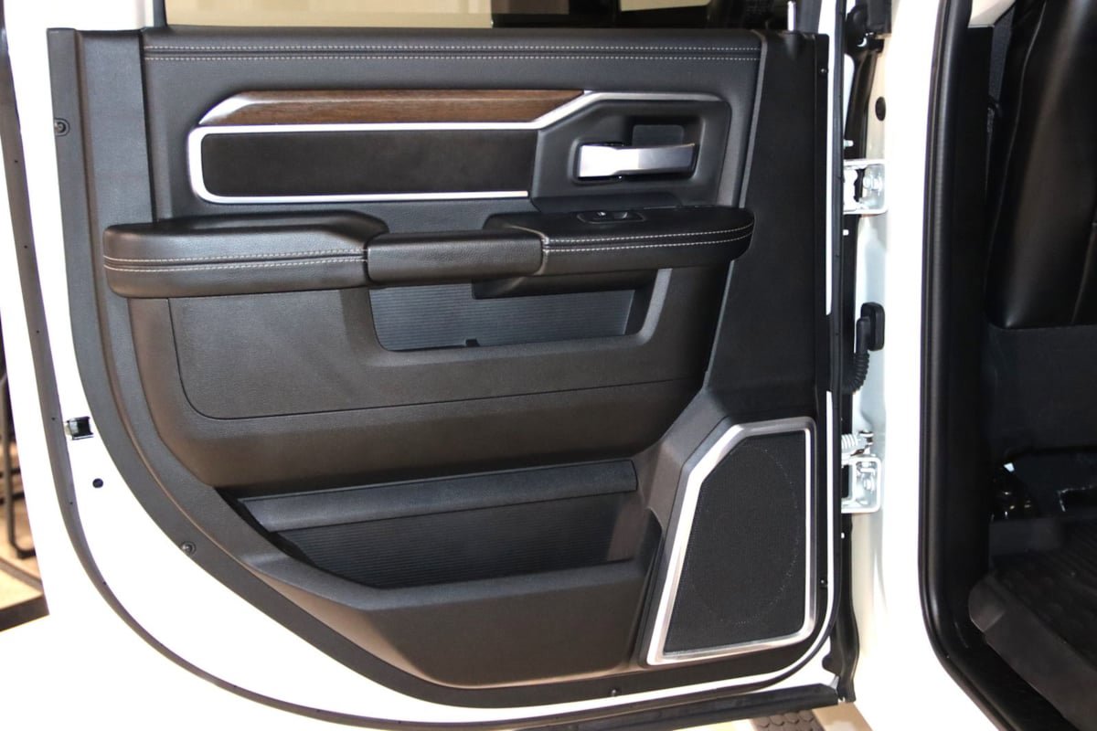 Used 2024 RAM 3500 Laramie image 63