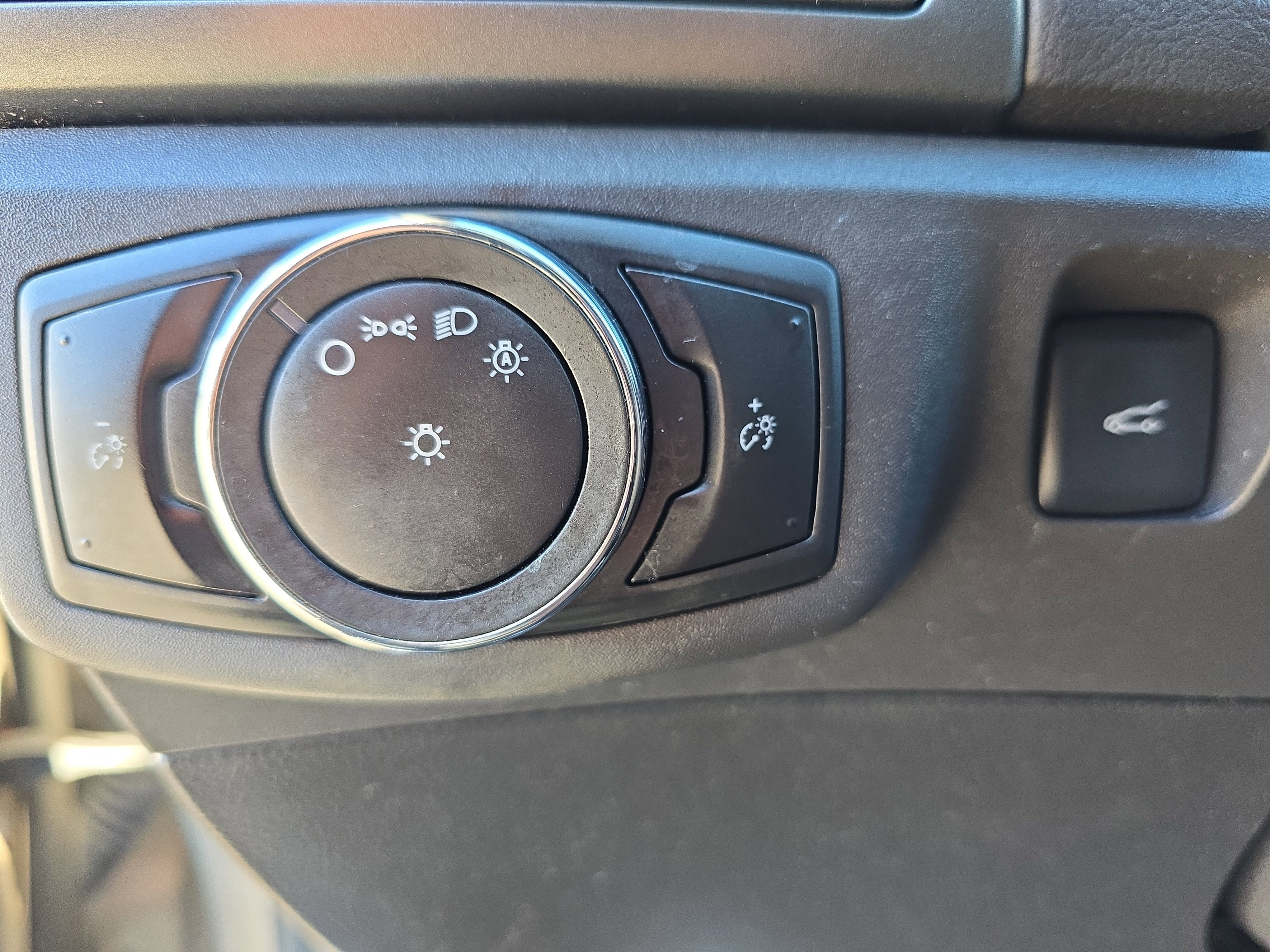 Used 2015 Ford Fusion S image 26