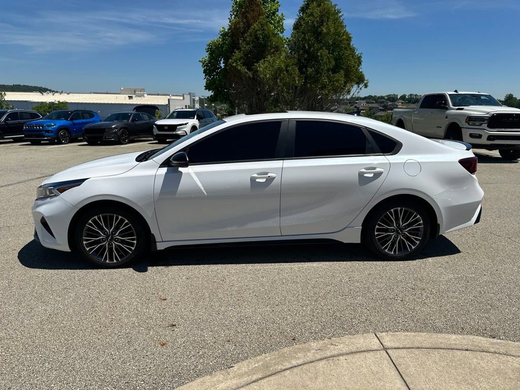 Used 2023 Kia Forte GT-Line w/ GT-Line Premium Package FWD image 5
