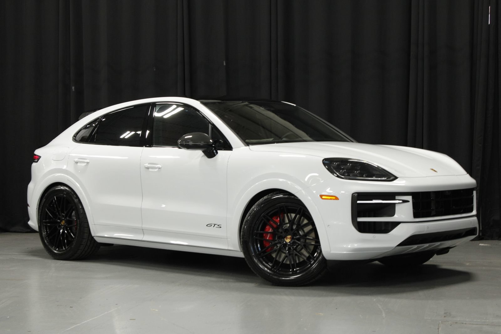 New 2026 Porsche Cayenne GTS AWD/4WD image 7