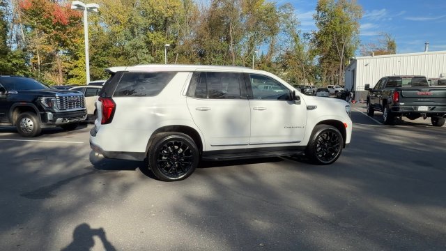 Used 2023 GMC Yukon Denali w/ LPO, Floor Liner Package AWD/4WD image 8