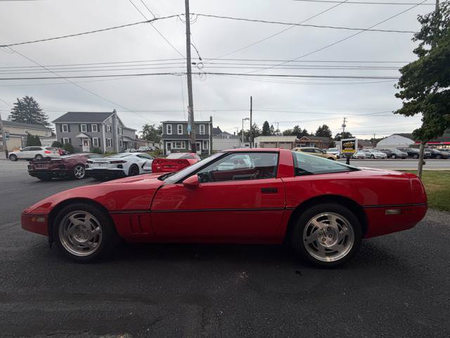 Used 2000 Chevrolet Corvette Coupe w/ Roof Pkg RWD image 9