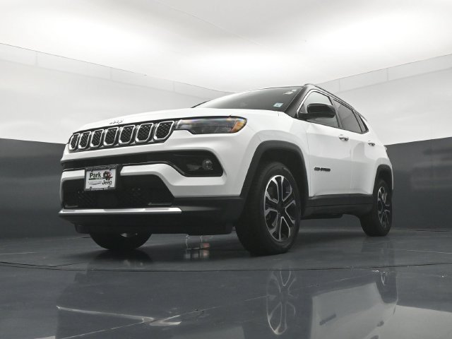 Used 2023 Jeep Compass Limited AWD/4WD image 20