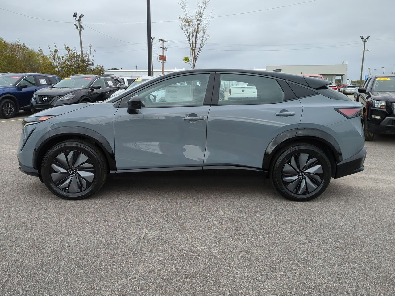 New 2024 Nissan Ariya AWD image 7