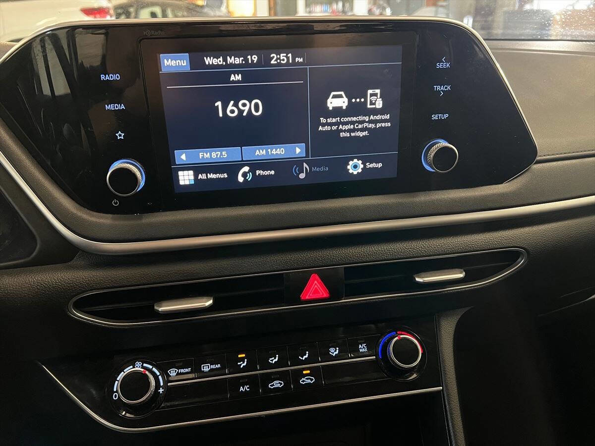 Used 2022 Hyundai Sonata SE w/ Preferred Accessory Package image 13