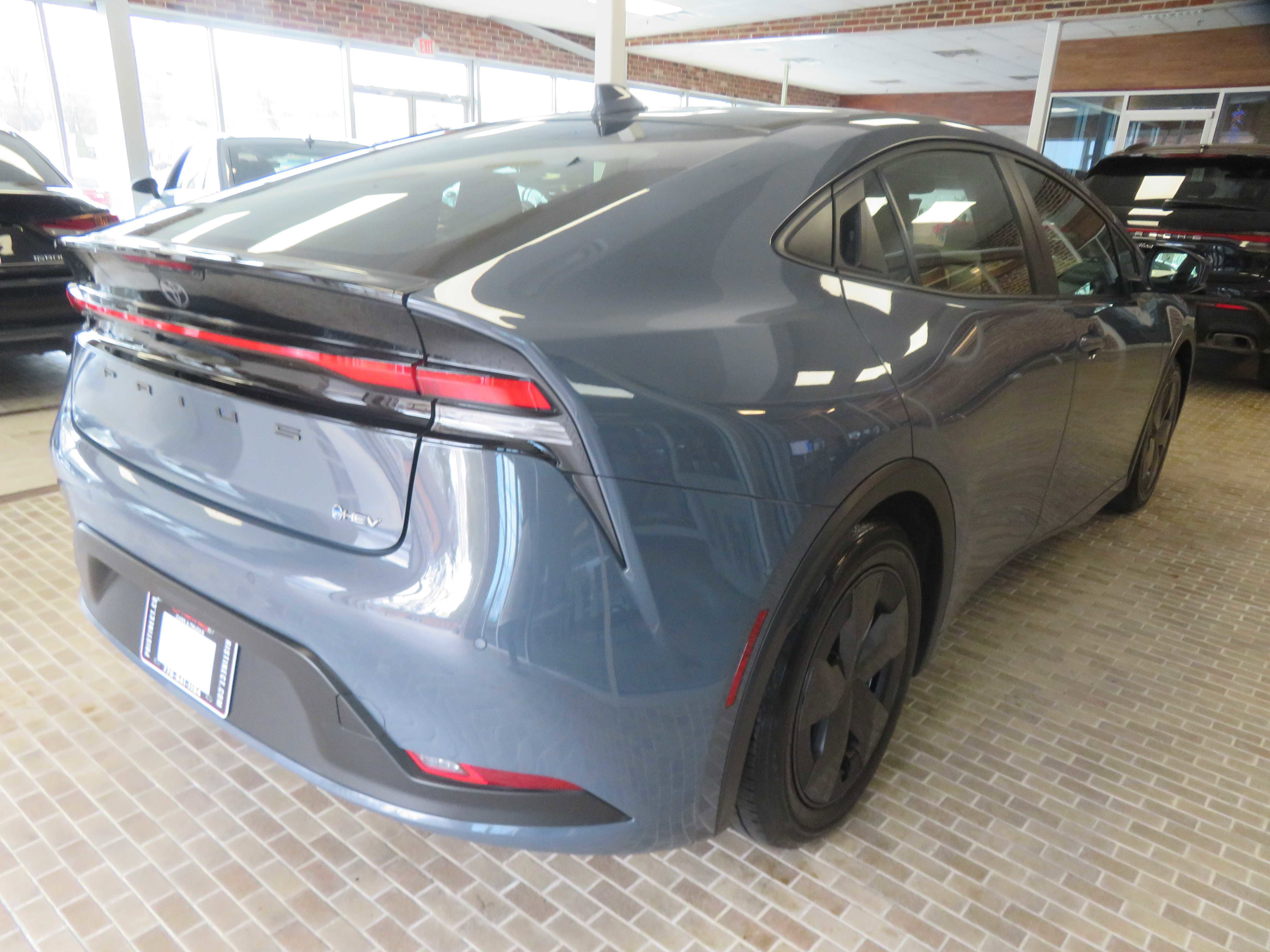 Used 2025 Toyota Prius LE image 55