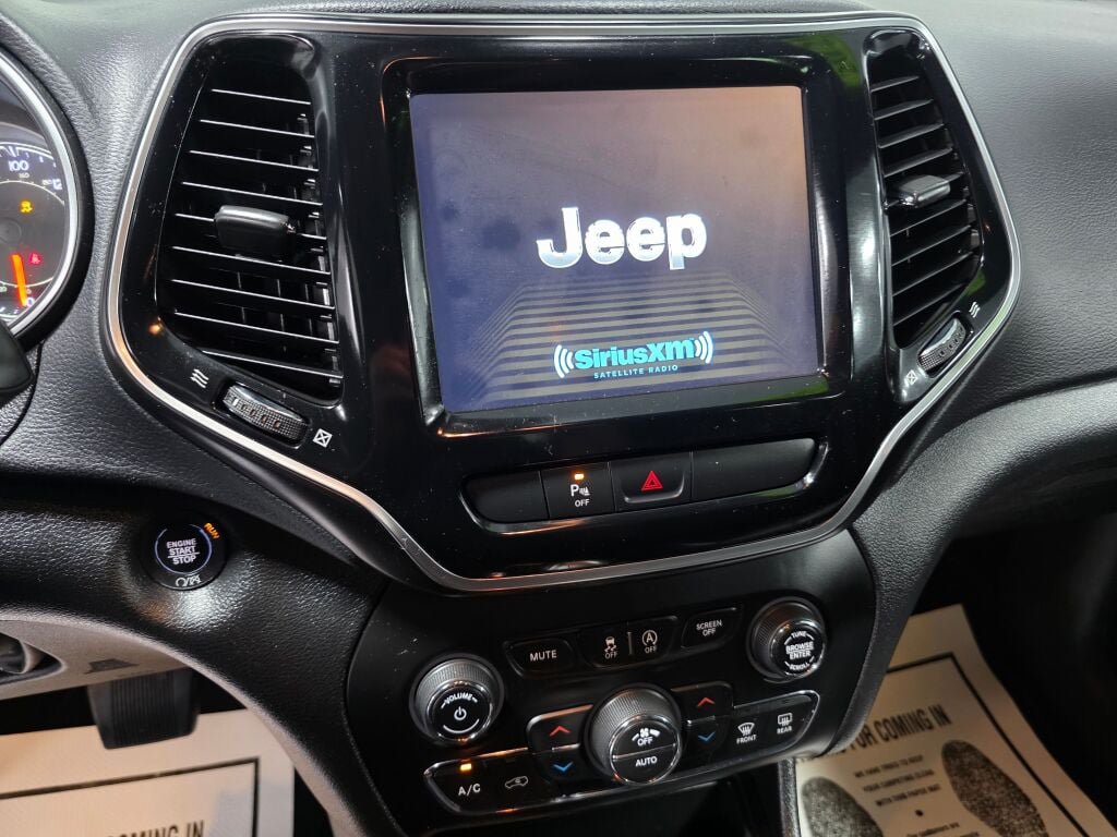 Used 2020 Jeep Cherokee High Altitude AWD/4WD image 12