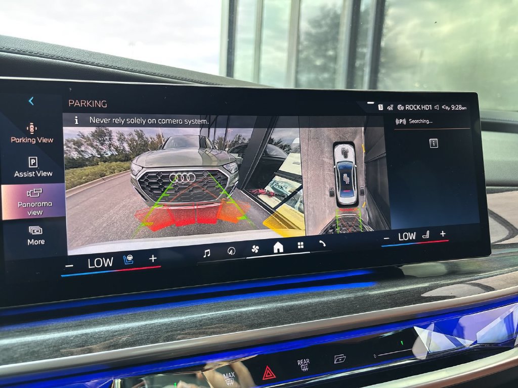 Certified 2024 BMW i7 eDrive50 RWD image 18