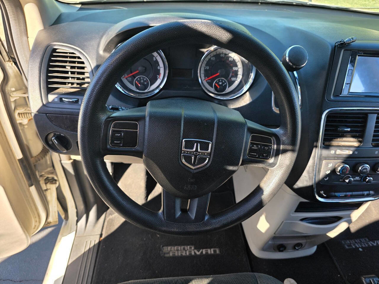 Used 2011 Dodge Grand Caravan Express w/ PWR Window Group image 17