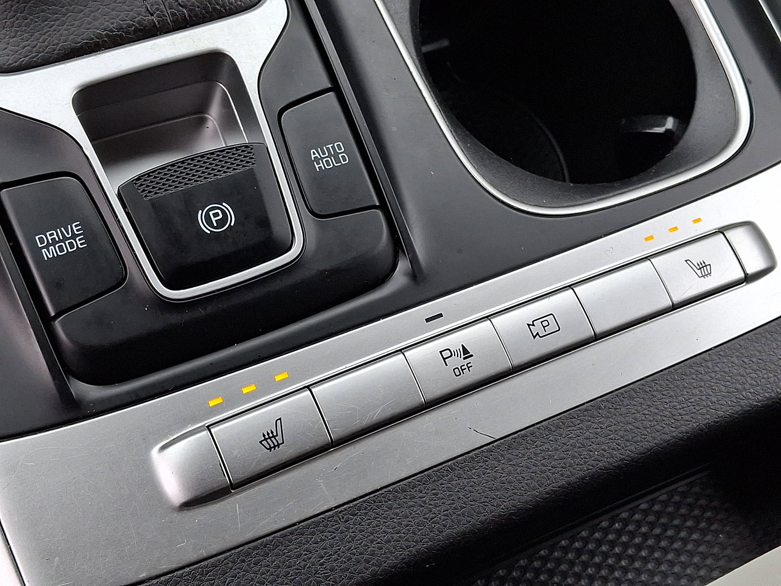 Used 2022 Kia Carnival LX image 27