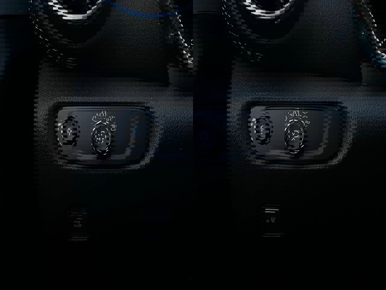 Used 2025 Chevrolet Blazer LT image 21