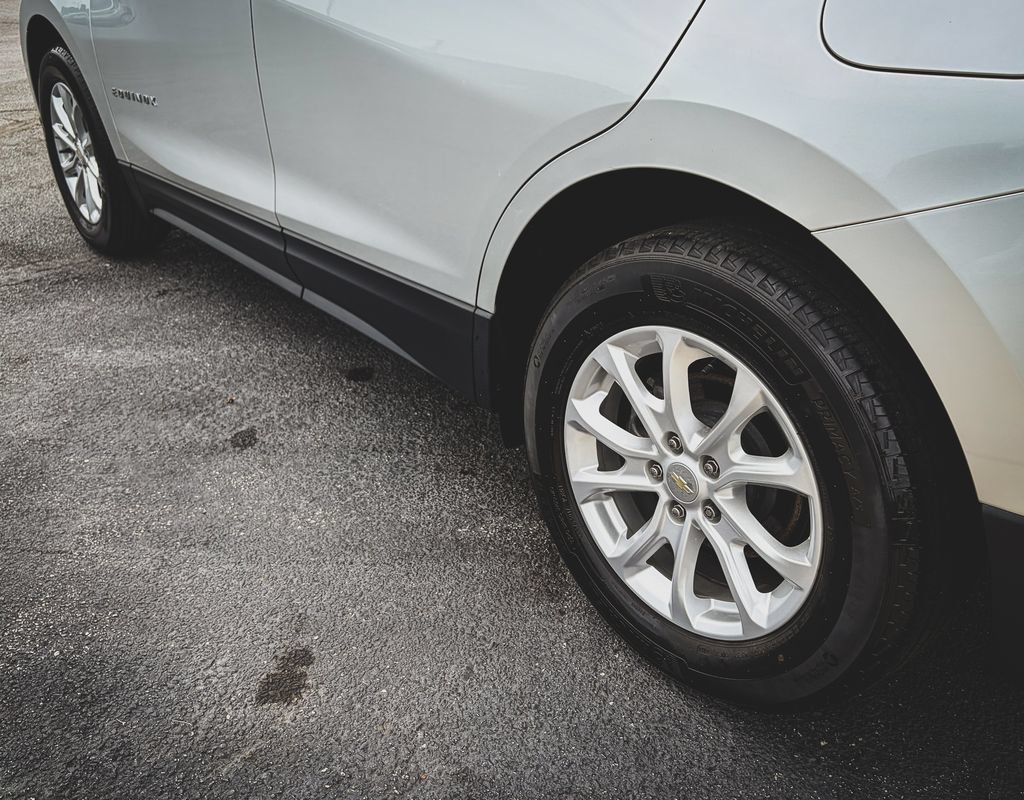 Used 2021 Chevrolet Equinox LT FWD image 21