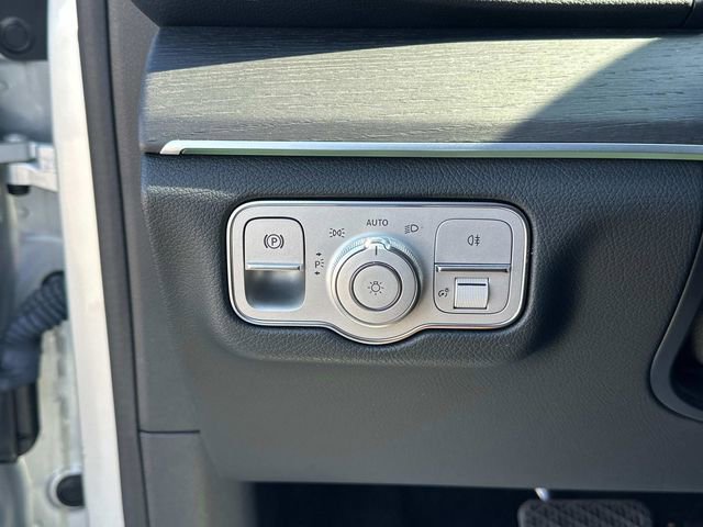 Used 2021 Mercedes-Benz GLE 350 4MATIC image 25