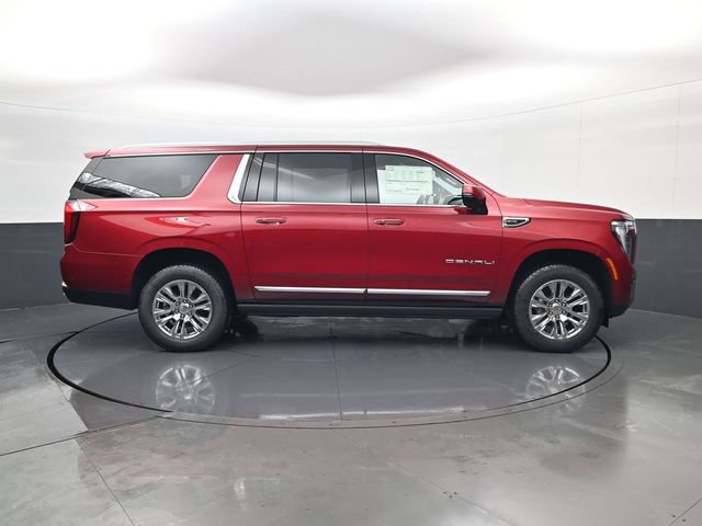 New 2026 GMC Yukon XL Denali w/ Sun & Power Step Package AWD/4WD image 4