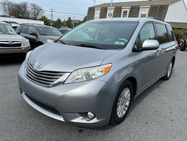 Used 2013 Toyota Sienna XLE