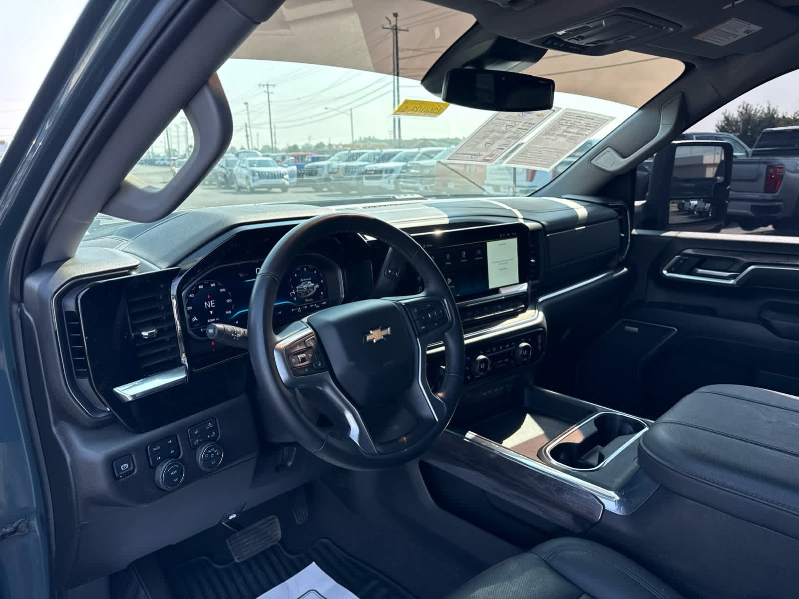 Certified 2025 Chevrolet Silverado 3500 LTZ w/ LTZ Convenience Package AWD/4WD image 13