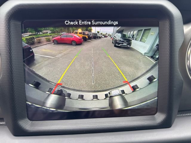 Used 2019 Jeep Wrangler Unlimited Rubicon w/ Dual Top Group AWD/4WD image 24