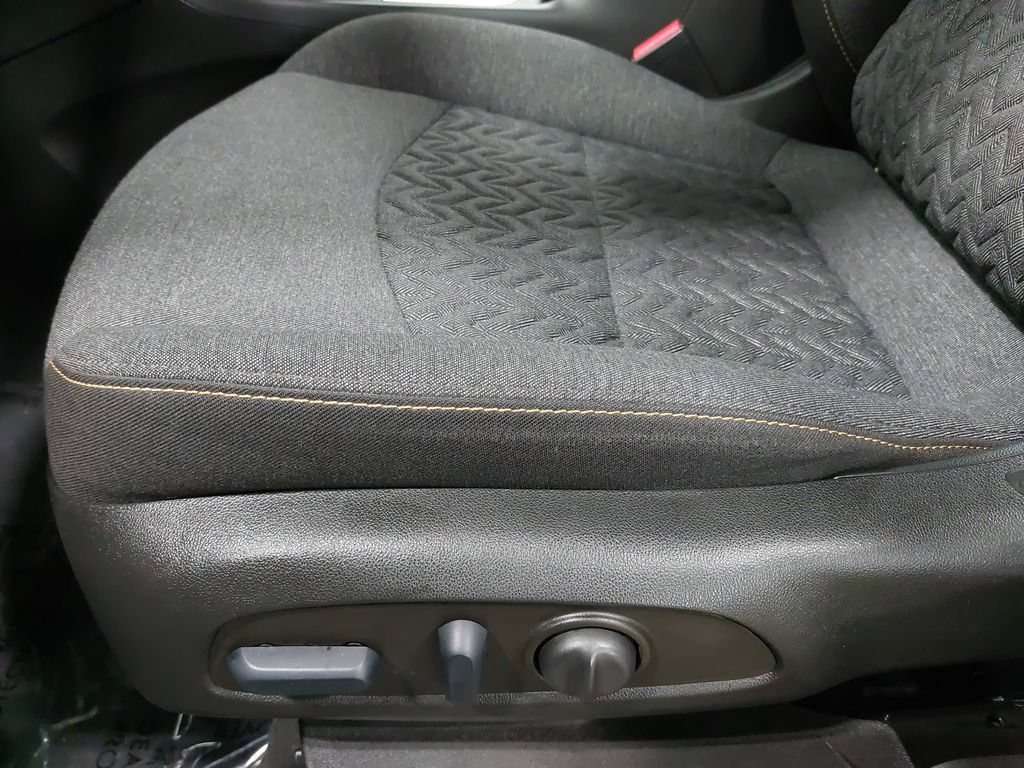 Used 2022 Chevrolet Equinox LT AWD/4WD image 30