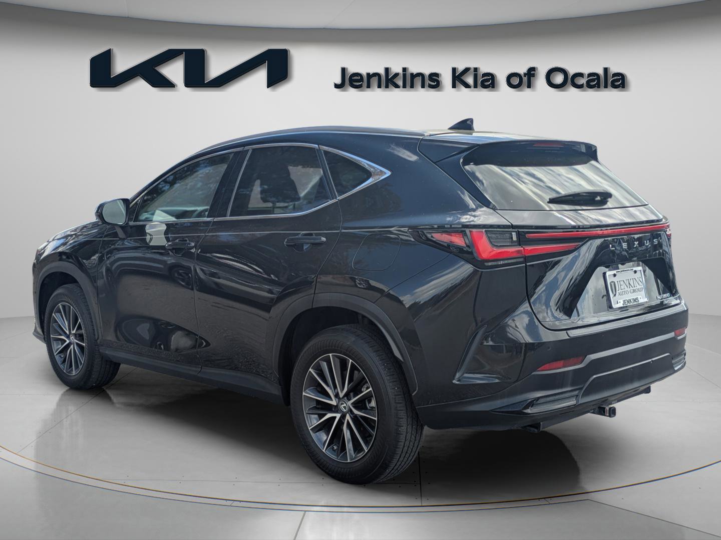Used 2024 Lexus NX 350 AWD w/ Vision Package image 5