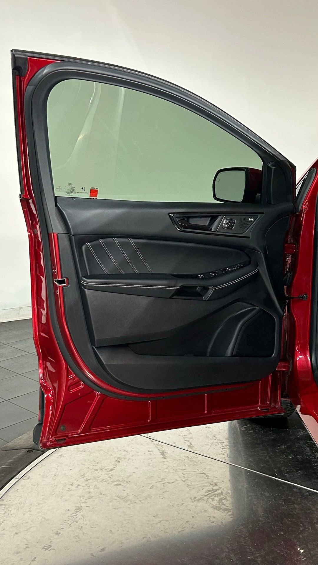 Used 2020 Ford Edge ST w/ Equipment Group 401A AWD/4WD image 42