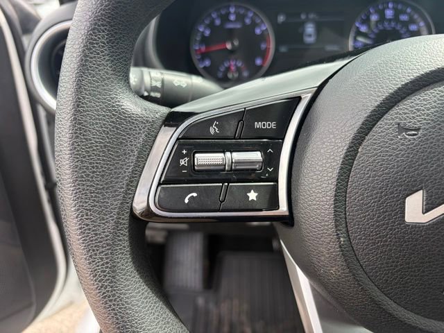 Used 2023 Kia Forte LXS image 8