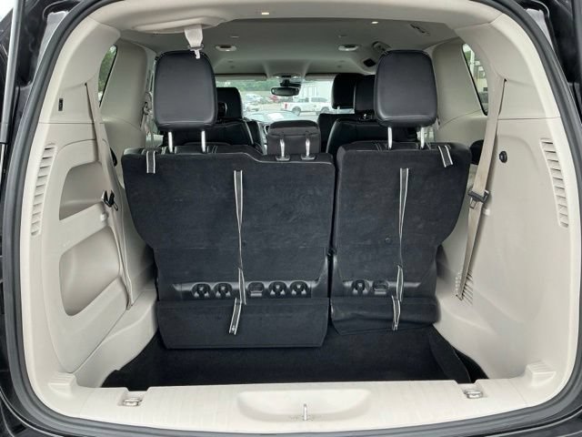 Used 2024 Chrysler Pacifica Touring-L FWD image 16