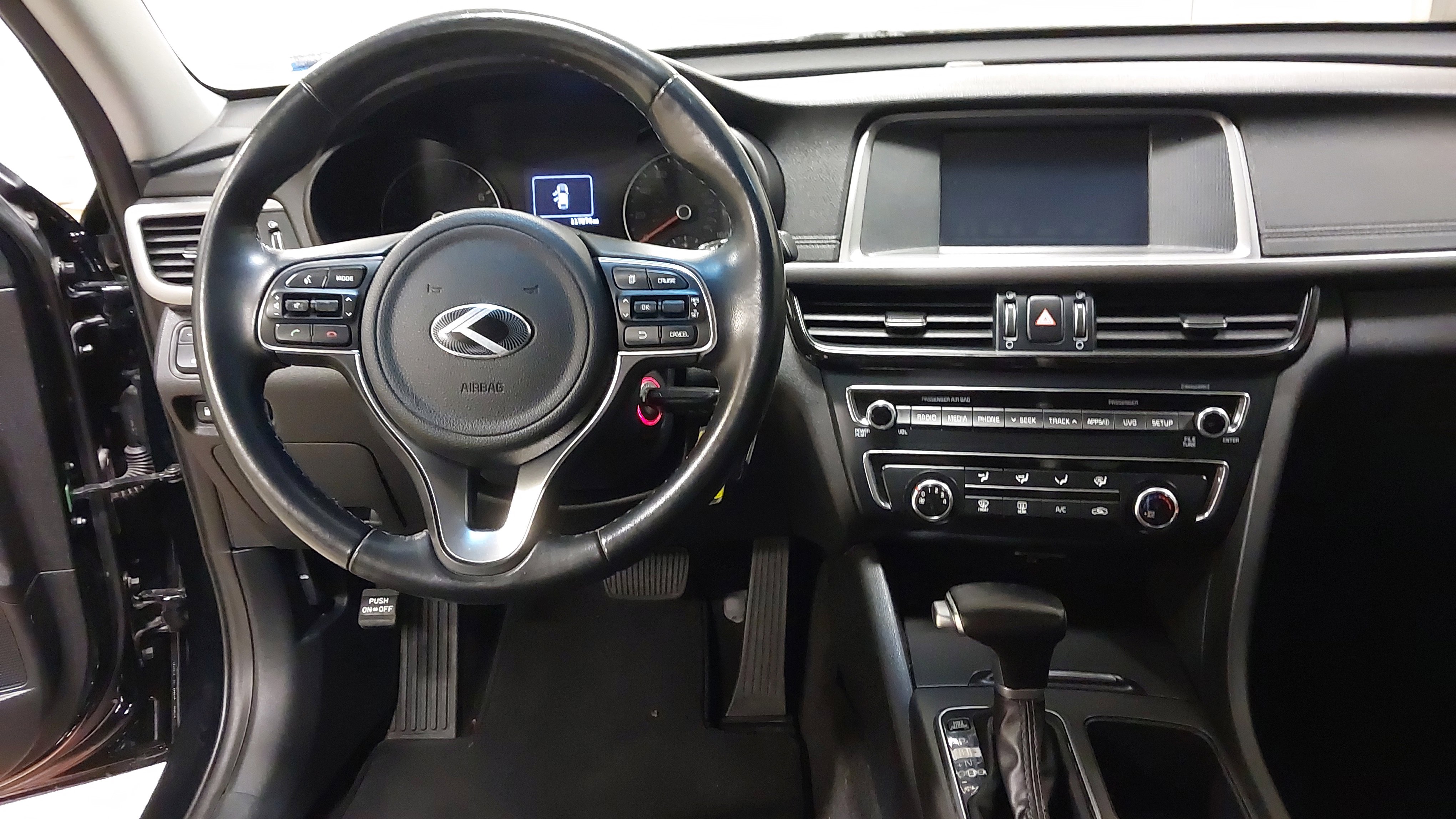 Used 2018 Kia Optima S image 26