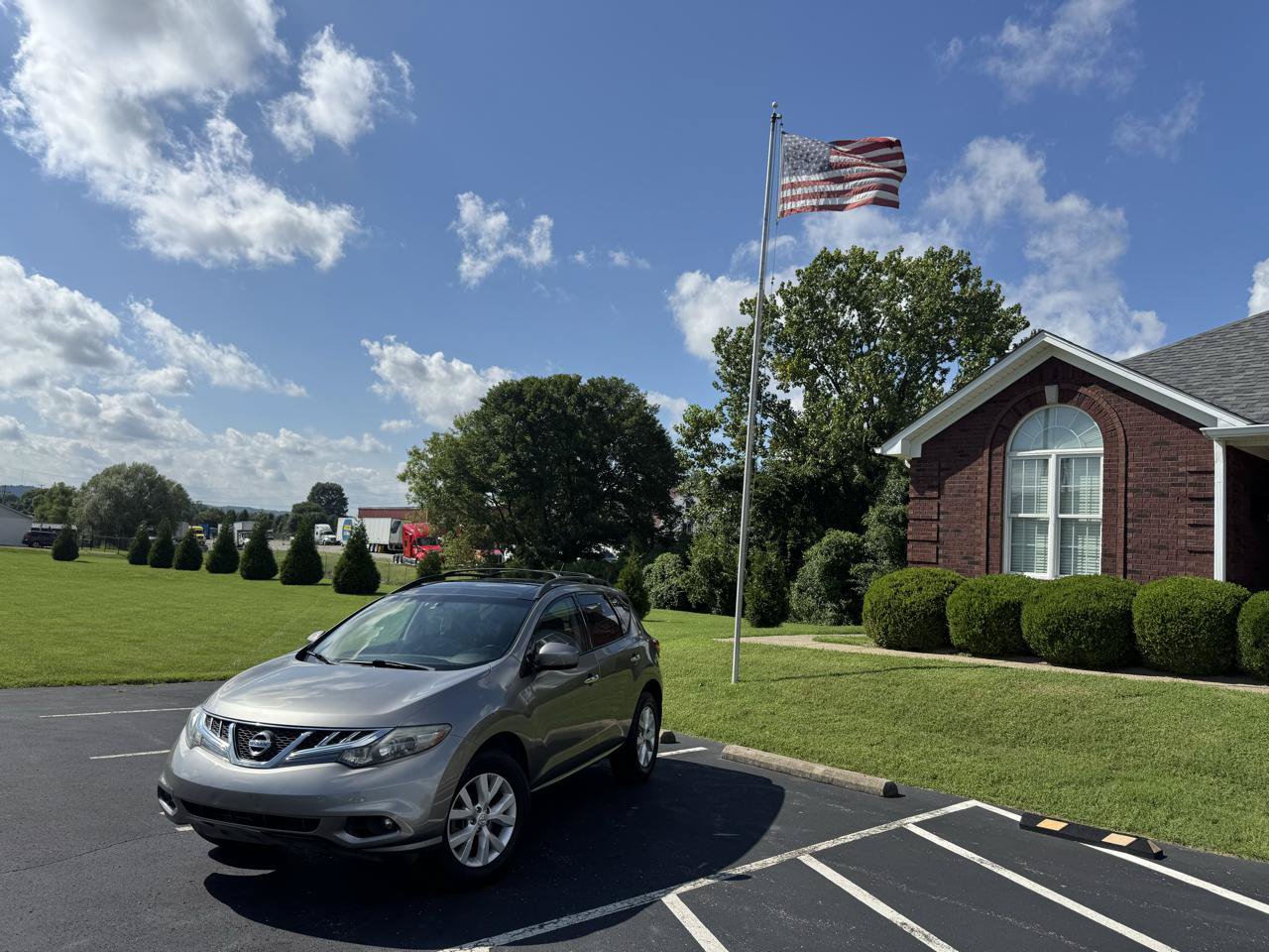 Used 2011 Nissan Murano SV AWD/4WD image 1
