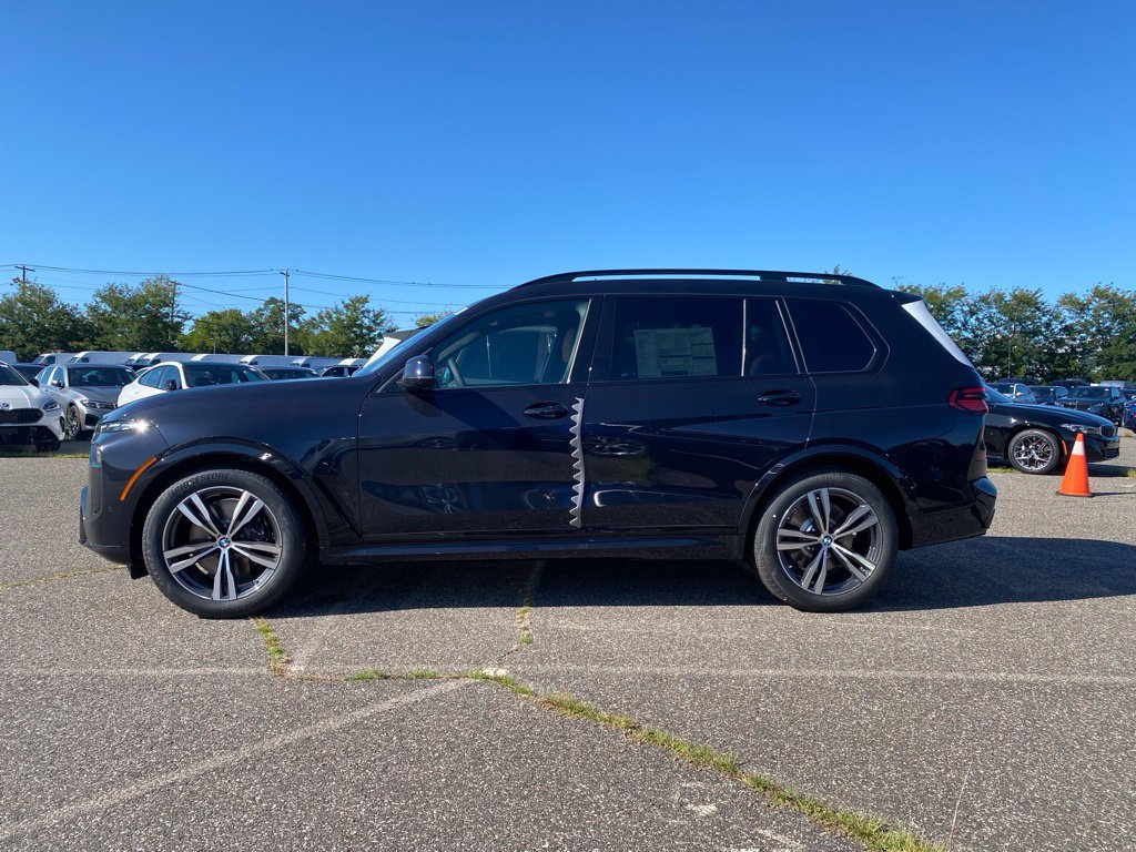 New 2027 BMW X7 xDrive40i w/ Executive Package AWD/4WD image 4