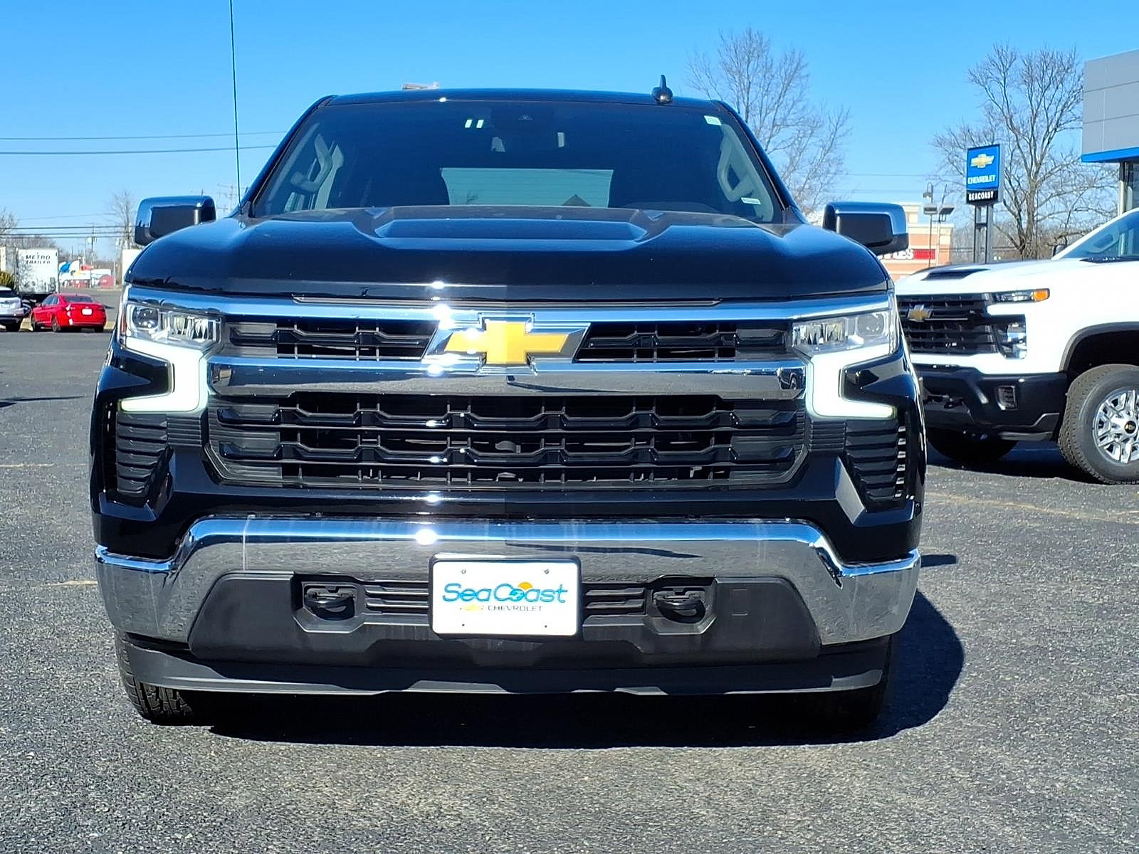 Certified 2025 Chevrolet Silverado 1500 LT image 2
