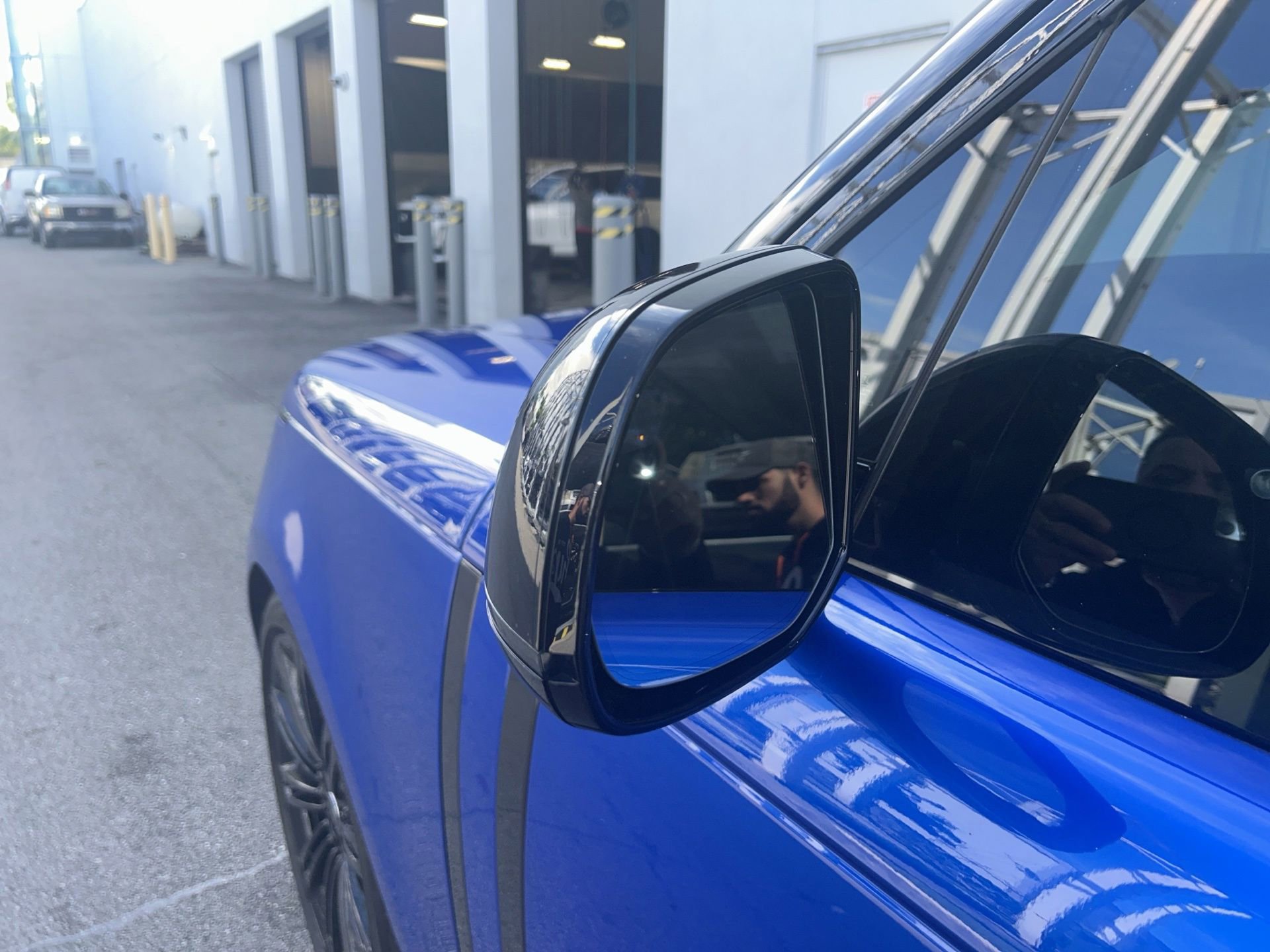 Used 2024 Land Rover Range Rover SE image 4