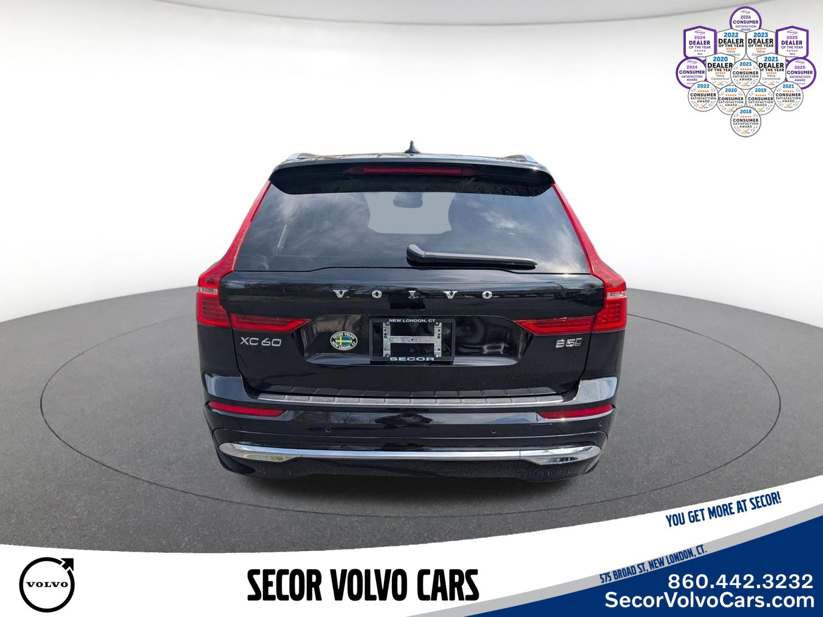 Used 2023 Volvo XC60 B5 Plus w/ Climate Package AWD/4WD image 5