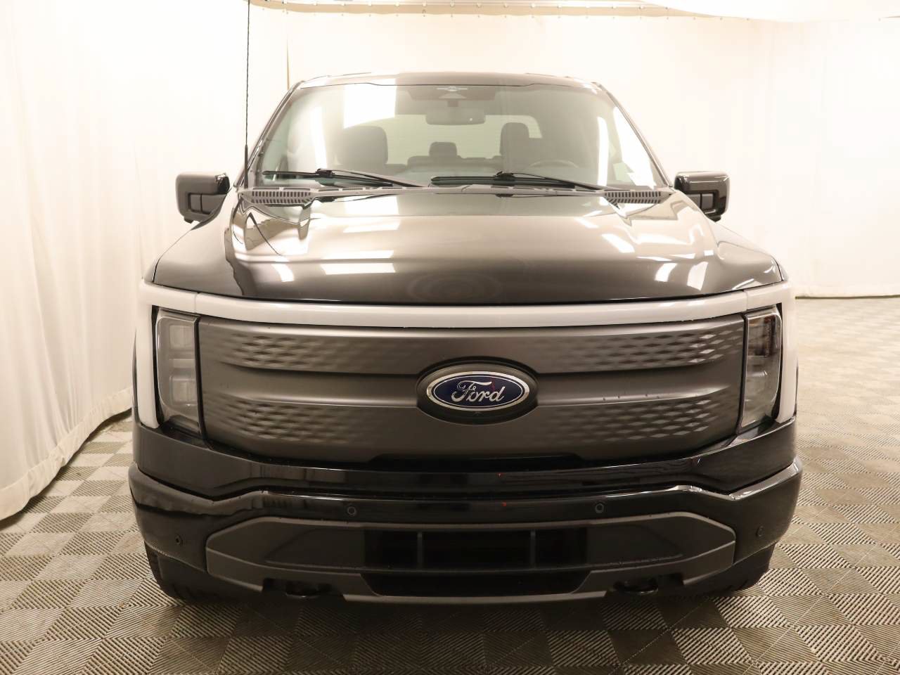 Used 2023 Ford F150 Lightning XLT w/ Equipment Group 312A High AWD/4WD image 4