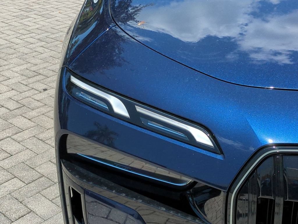 New 2026 BMW 740i xDrive AWD/4WD image 10
