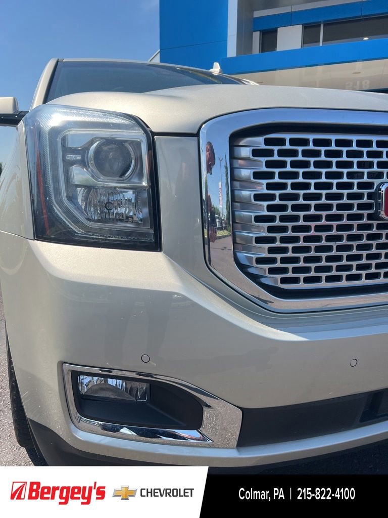 Certified 2017 GMC Yukon Denali w/ Open Road Package AWD/4WD image 18