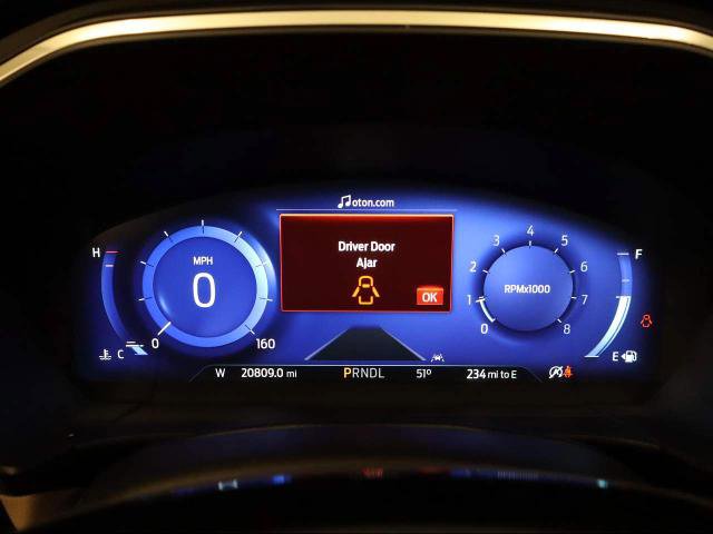 Certified 2022 Ford Escape Titanium w/ Class II Trailer Tow Package image 17